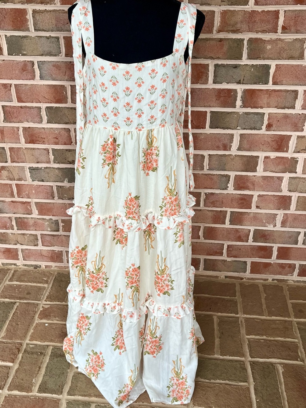 August Sky NWOT Apricot Multi Floral Tiered Tie Strap Maxi Dress Large Smock Bac